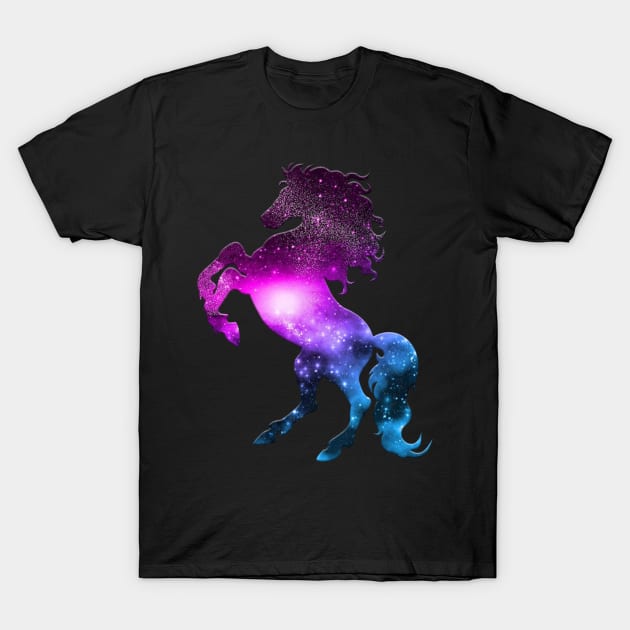 horse lover T-Shirt by janvimar